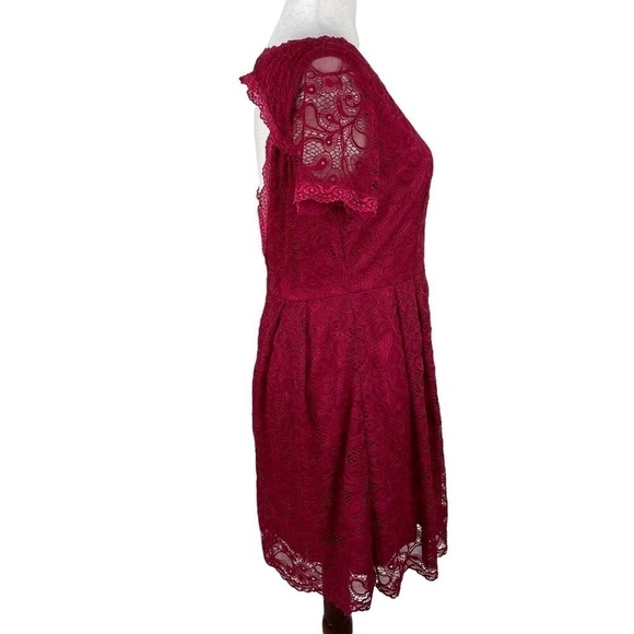 Lulus Red Lace Dress - Picture 2 of 12